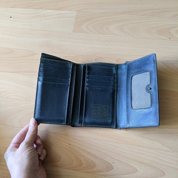 Matt and Nat wallet - Picture 3 of 5